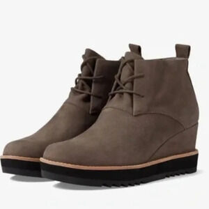 Eileen Fisher Women's Gray Capa Wedge Bootie. Sz: 6